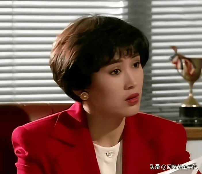 由于她人缘好,香薰事业得到了很多人支持,因此一点点做大还开了网店