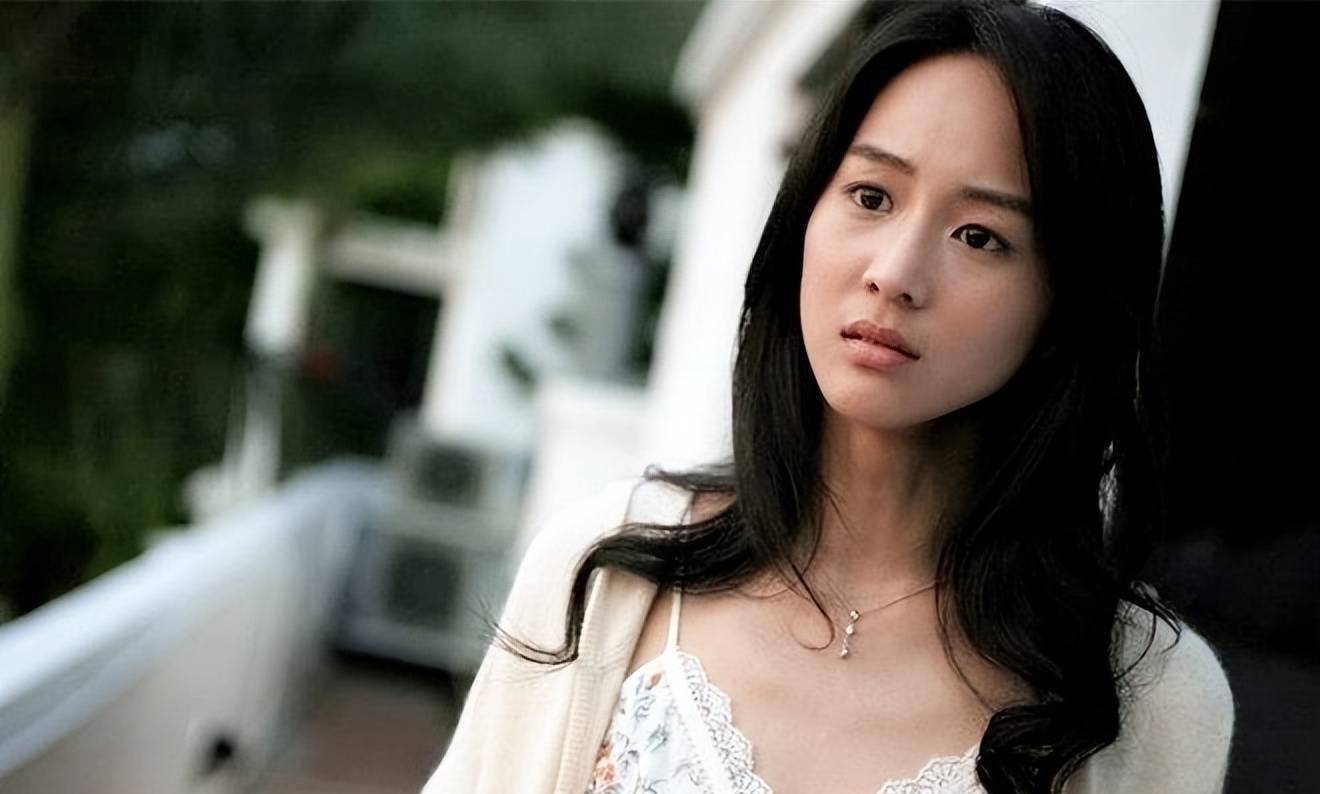 张钧甯《影鉴》自述信息量好大,坦然面对年龄,她活的太通透_张钧宁