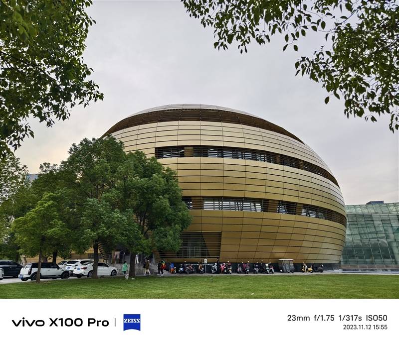 拍月亮那都不是事儿！vivo X100 Pro评测：APO认证的超级长焦 它能拍太阳(图21)