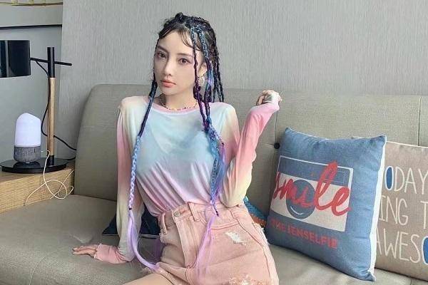 李小璐扎脏辫拍写真,穿着简单秀火辣身材,嘻哈范十足_风格_照片