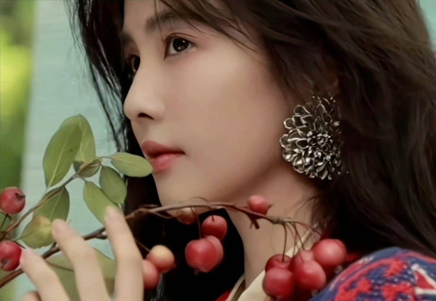 白鹿幕后版:森林风情唤醒自然之美《_照片_表演_造型