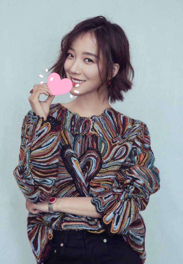 王珞丹剪波波头造型美呆了,颜值衣品飙升,34岁活出了24岁少女样_气质