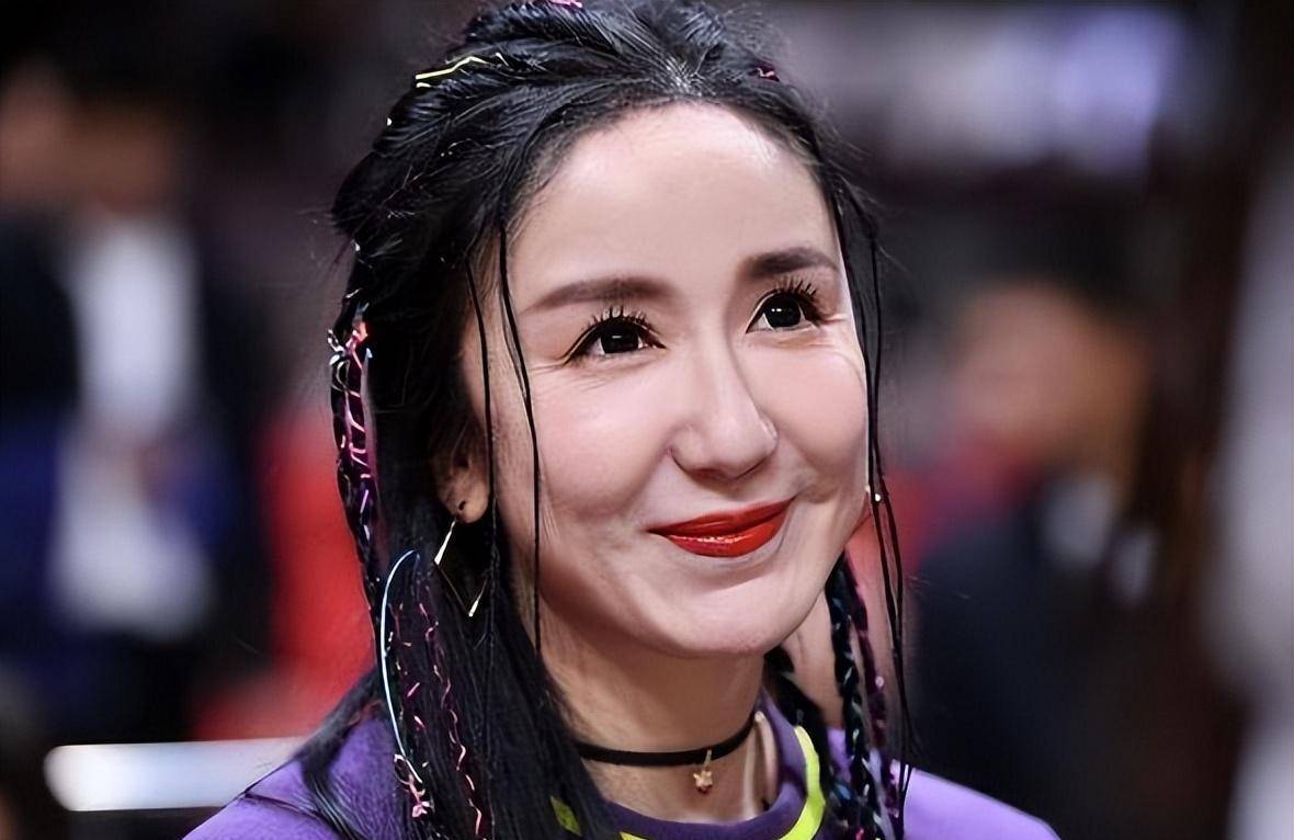 这就是张艺谋,坚决不用整容脸的原因吧_张萌_杨紫_娄艺潇