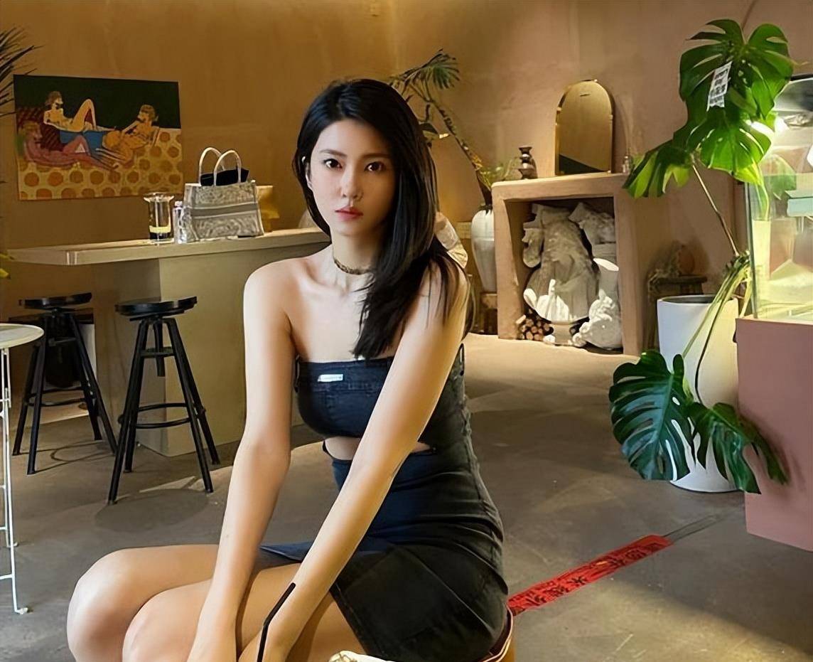 刘晓宇娇妻游玩照流出!