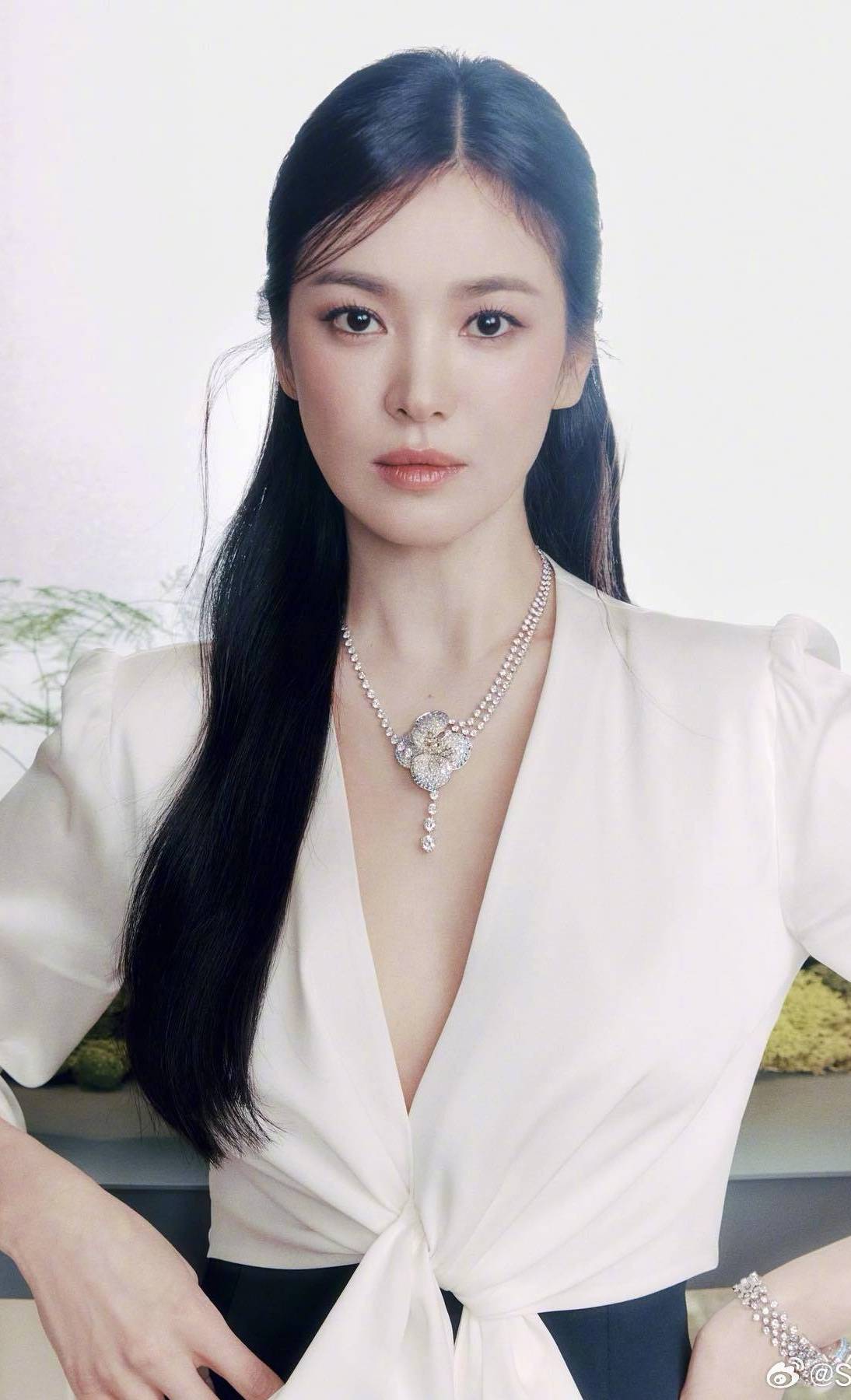 韩国天然美女宋慧画风变了,尺度大了_宋慧乔_女神_知性