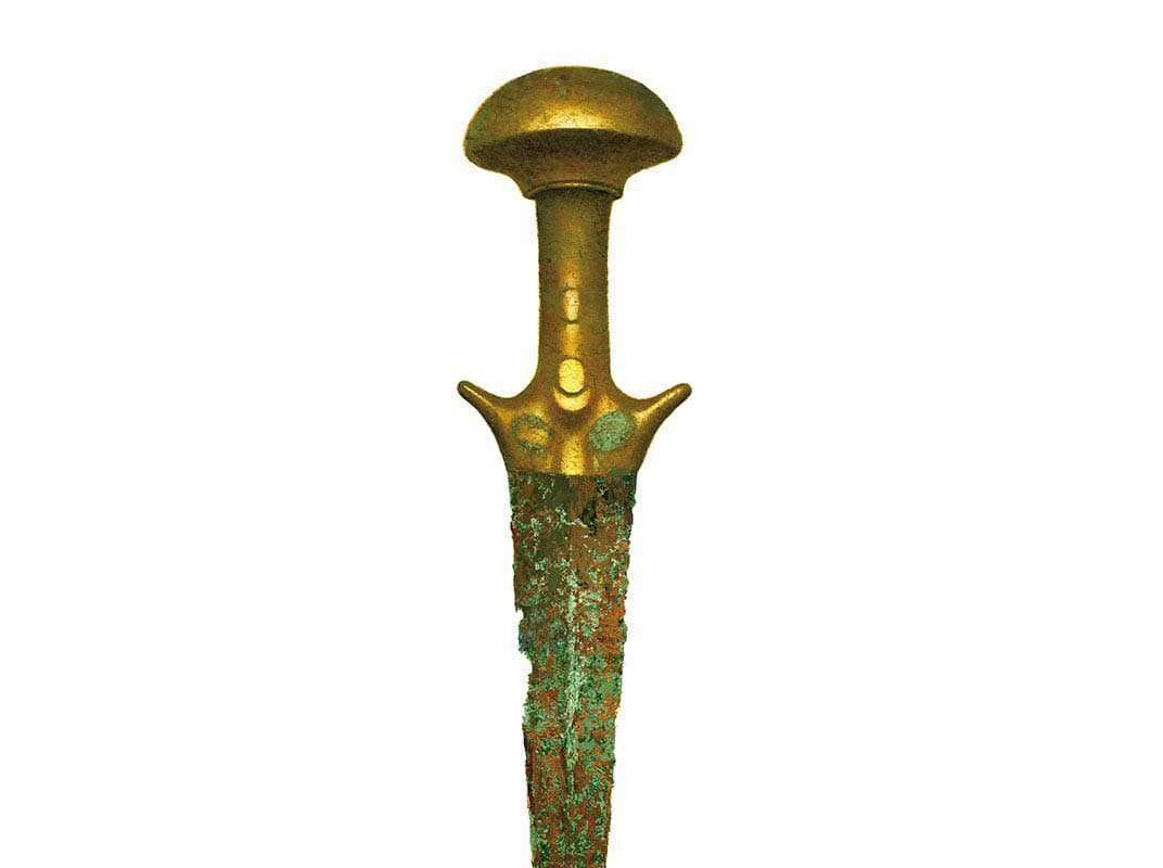 狮鹫勇士墓中的金青铜剑柄,约公元前 1650 年从这个完整的坟墓中出土
