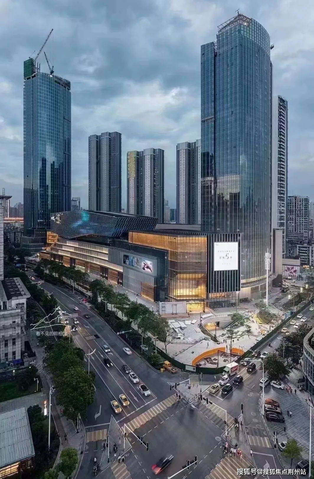 武汉万象城置地大厦(售楼处)楼盘详情-价格-面积-户型-周边配套!