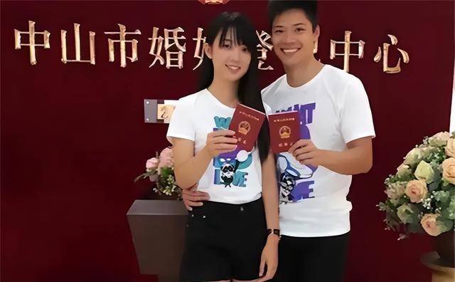 为了赢得林艳芳的好感,苏炳添每天都会先把作业做完,以便在交作业时