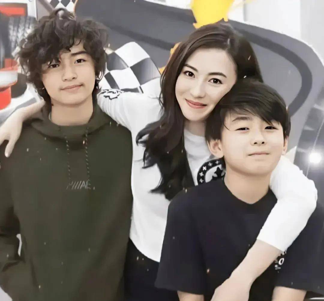 谢霆锋_父亲_媒体