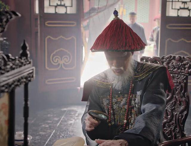 意大利画家郎世宁偷偷画下乾隆画像,网友:这是老戏骨孙海英?