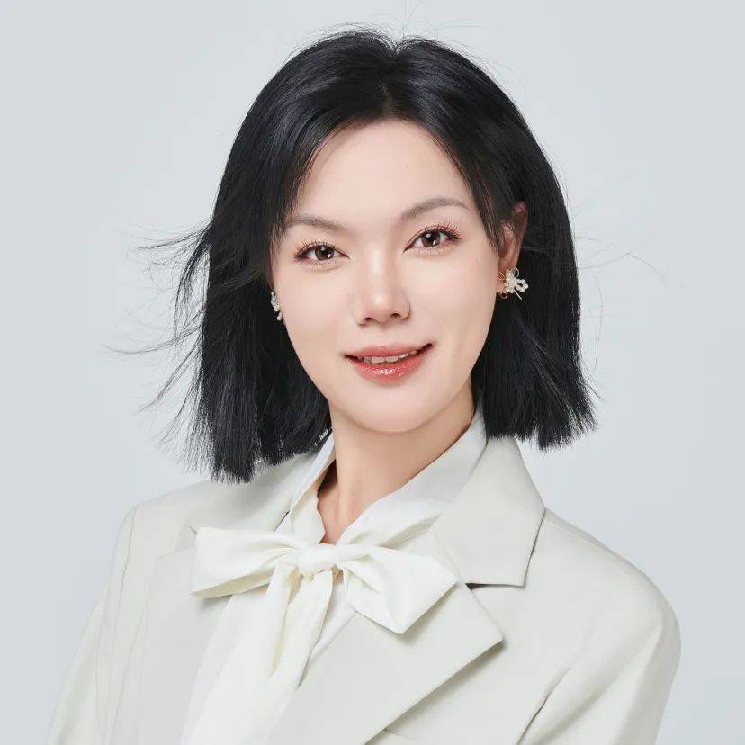 陈凤仪鲨鱼菲特市场总监2020-2022年鲨鱼菲特天猫渠道操盘手,操盘金额