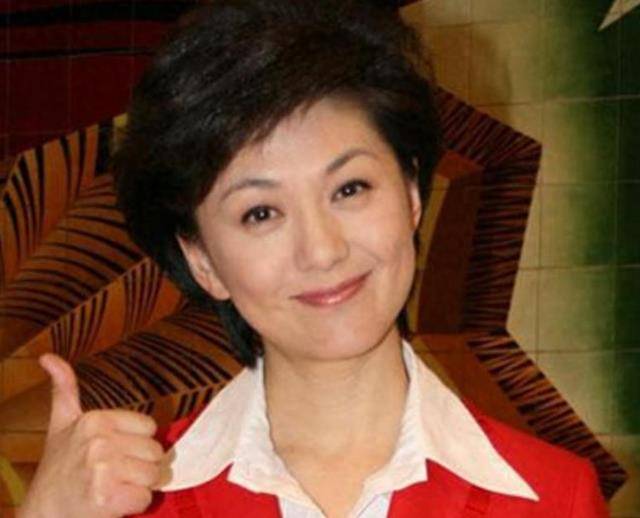 嫁大11岁清华教授的主持人海霞,结婚23年幸福如初_海莎_罗永章_时间