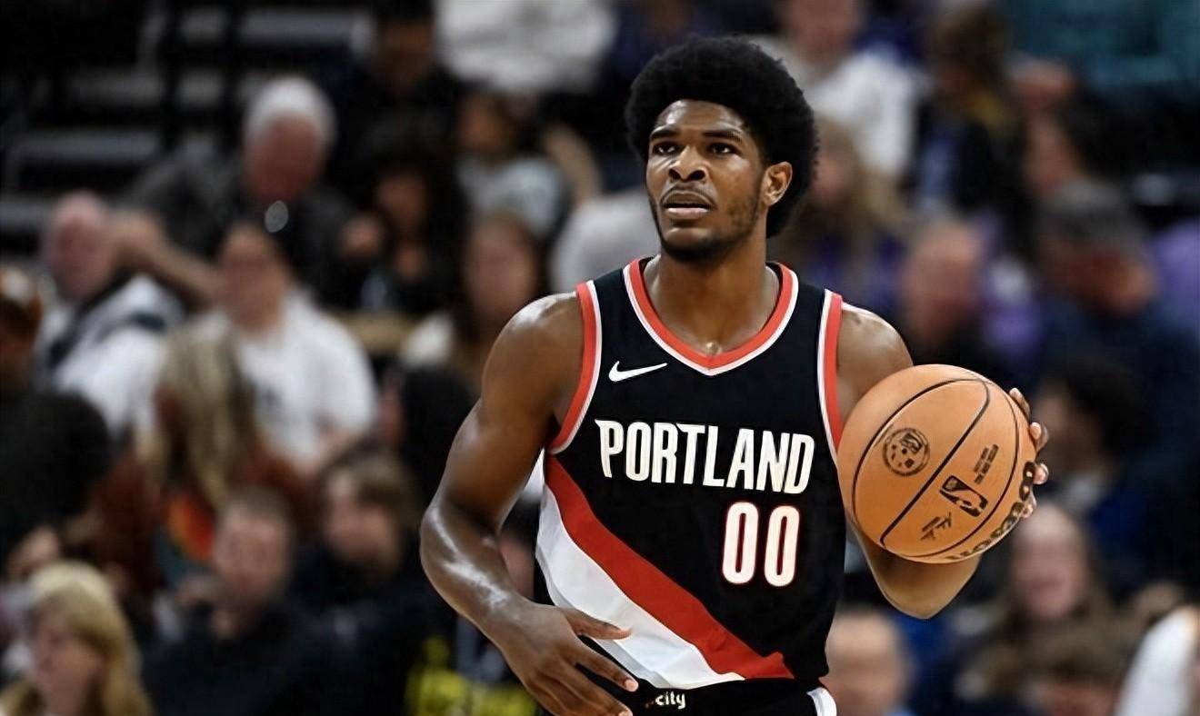 探花预定水货称号?还被开拓者下放_亨德森_新秀_发展