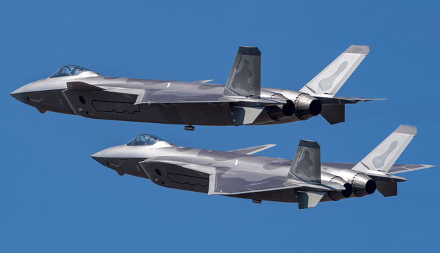 美国对华加码威慑,f35大举进驻琉球,准备狙击歼20?