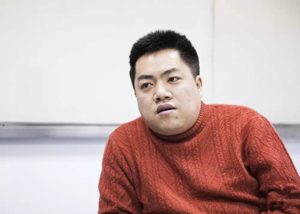 电竞毒奶黄旭东竟也踢足球?小时候差点进军足球行业_解说_观众_栏目