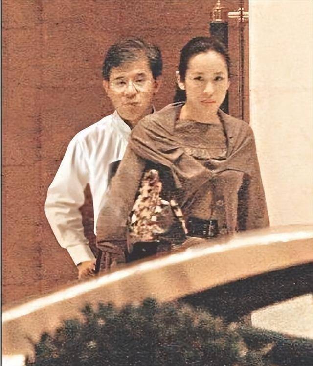 羅康瑞:60歲花甲之年,為何還拋棄原配兒女,執意娶50