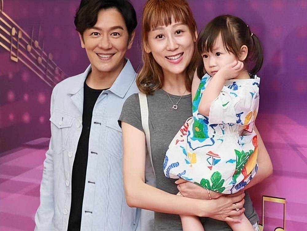 5年4胎从来不坐月子,如今38岁的她,老过54岁的丈夫_姜丽莎_陈浩民