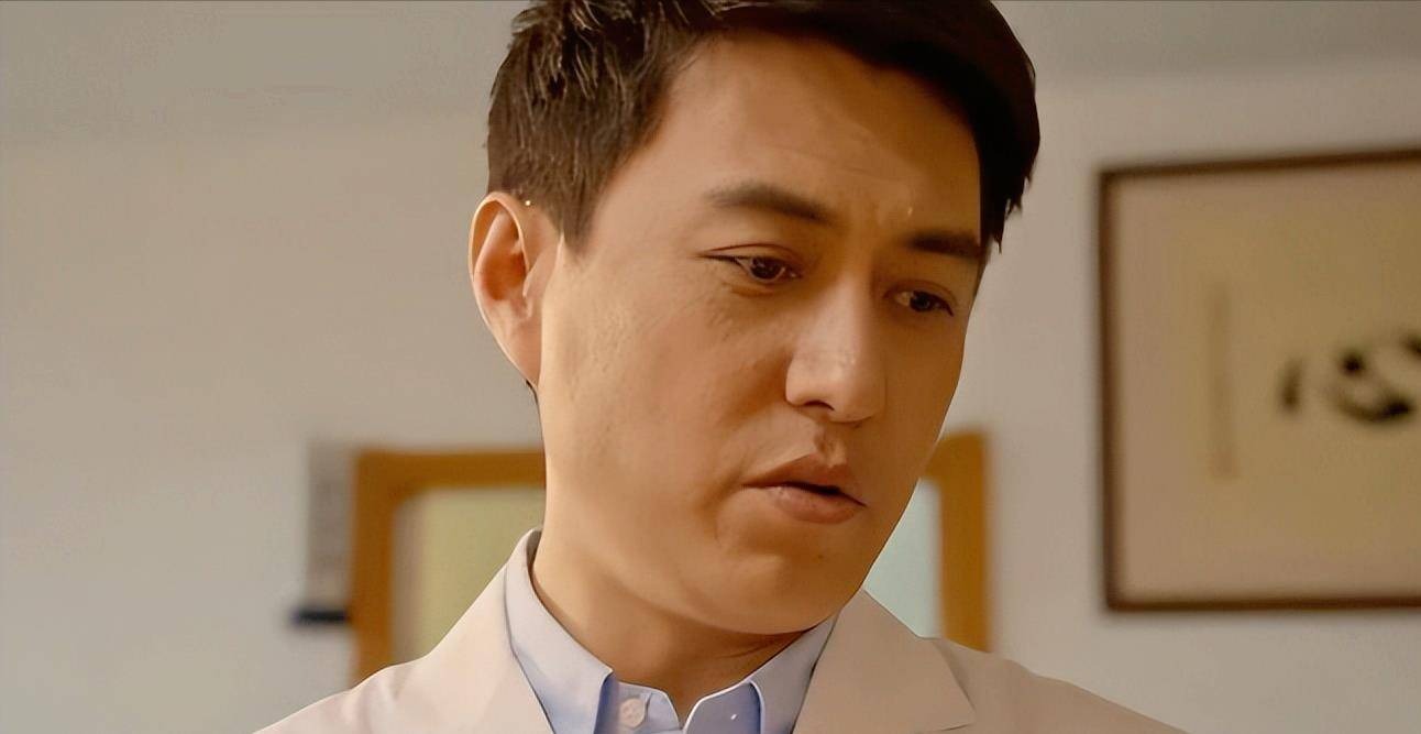 一个人毁掉一部剧?靳东的"老毛病",在新剧中再次展现_角色_精英_生活
