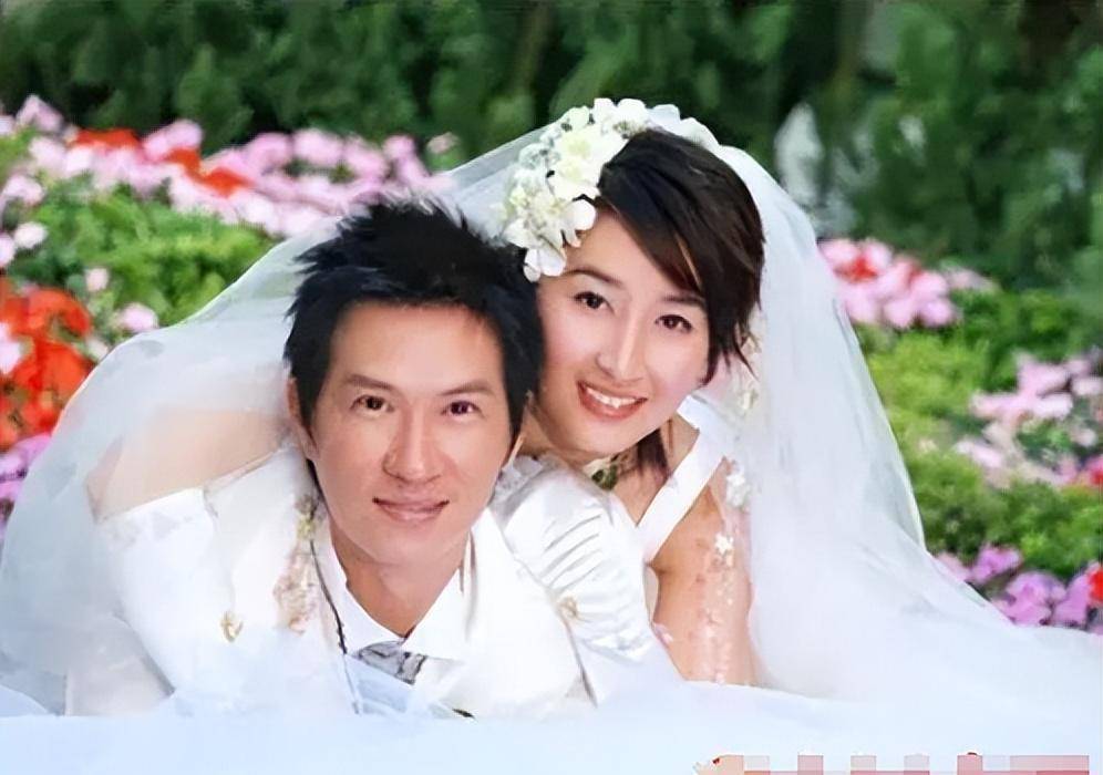 福还是祸这5位巅峰时嫁人的女星,命运差距悬殊很大_黄秋燕_王艳_鲍蕾