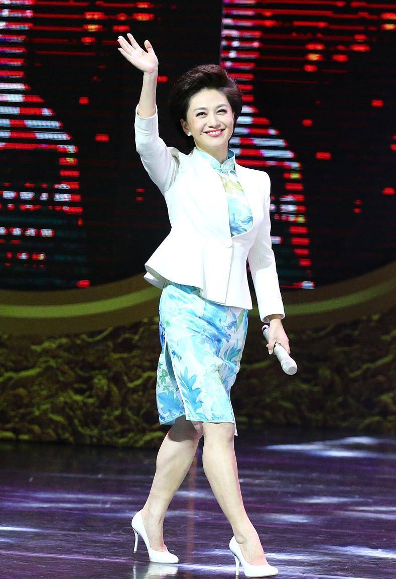 被51岁海霞惊艳到了!