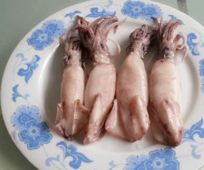 白灼鱿鱼仔不会做?注意这两步,脆香不腻,鲜甜q滑_时候_火候_步骤