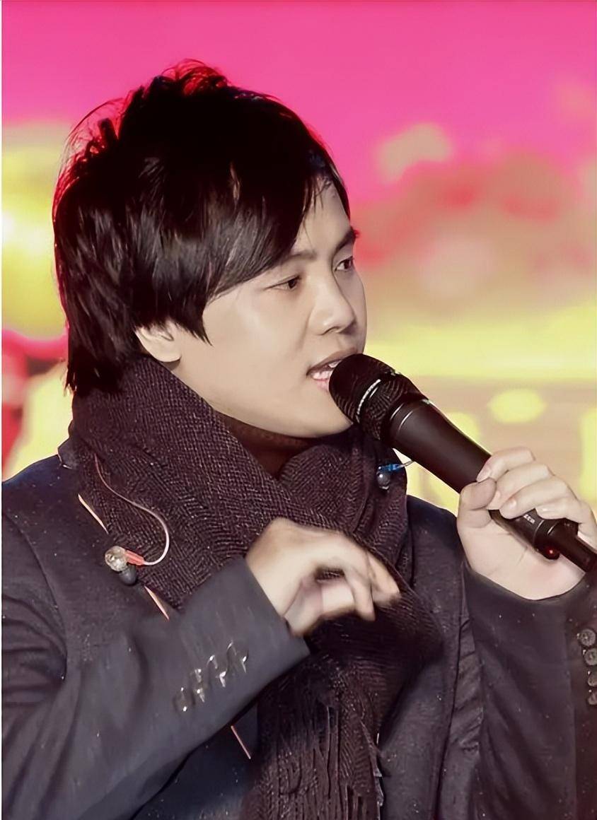 14岁开演唱会,19岁日挣万元,春晚请不动他,却没人说他耍大牌_郑源