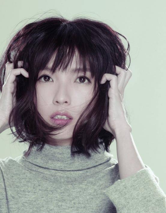 史上最惨女歌手,没有之一,看评论区要被网友笑翻了_什么_名字_同名