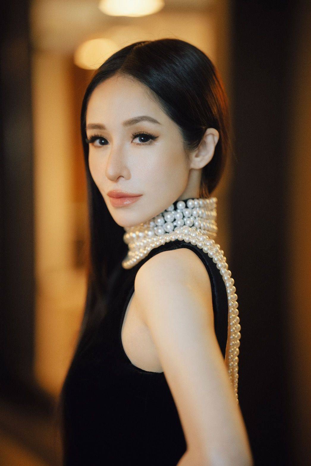 台媒曝萧亚轩新欢!