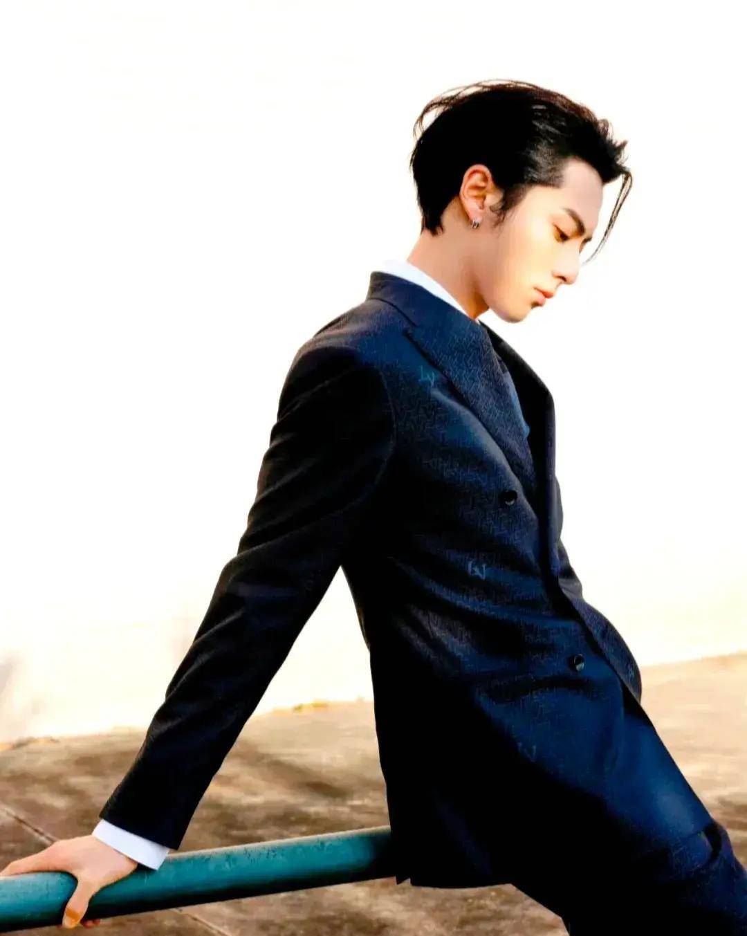 白鹿 王鹤棣 宋轶白敬亭 魏大勋 陈晓 田曦薇 王一博 成毅_田锡_野心