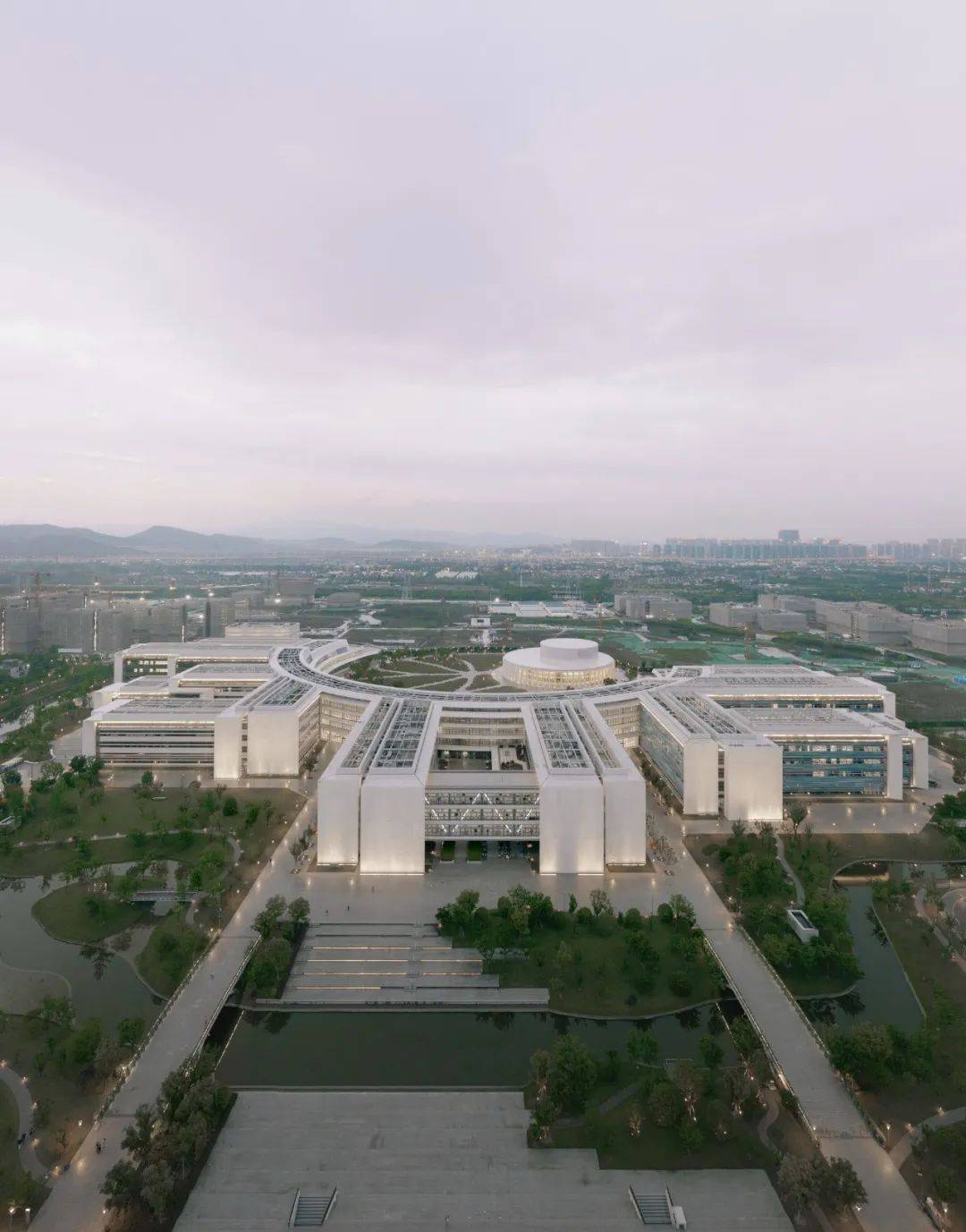 一周设计丨henn海茵建筑打造西湖大学校区;庄子玉设计东京单向街书店