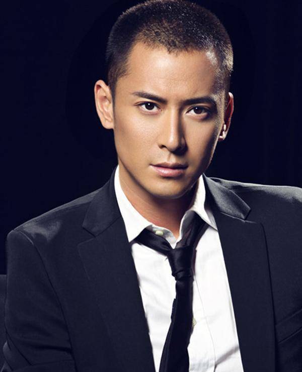 演员韩栋:我这辈子最正确的决定,就是娶了经纪人为妻_生活_父母_工作