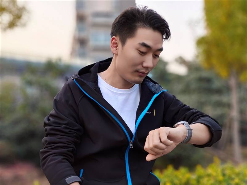 同价位唯一标配人像镜头 拍出单反级质感人像如此轻松！OPPO Reno11 Pro评测(图12)