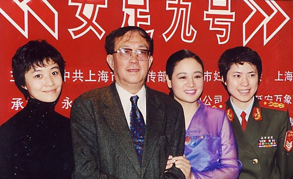 4个子女已全部离世,刘晓庆发文缅怀_孩子_徐大雯_家庭