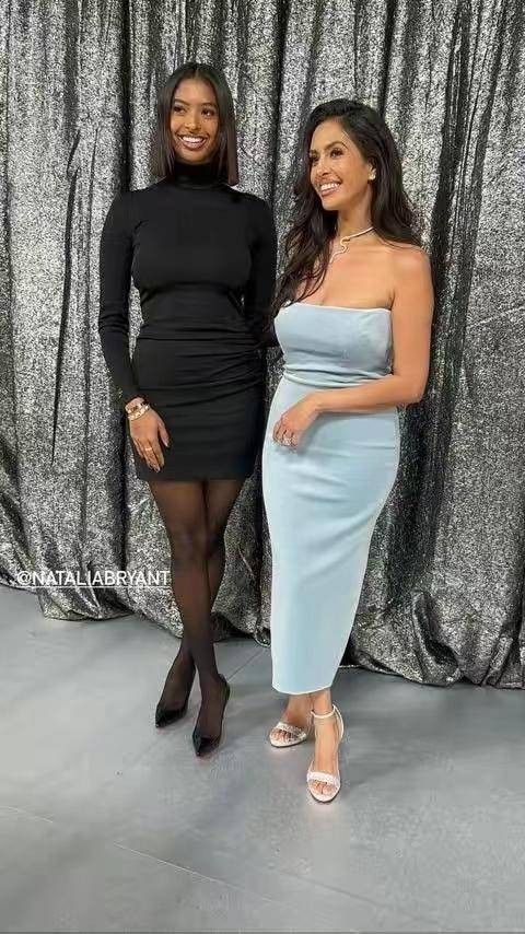 瓦妮莎穿抹胸裙瘦出卡戴珊身材,女儿好美_娜塔莉_裙子_黑色