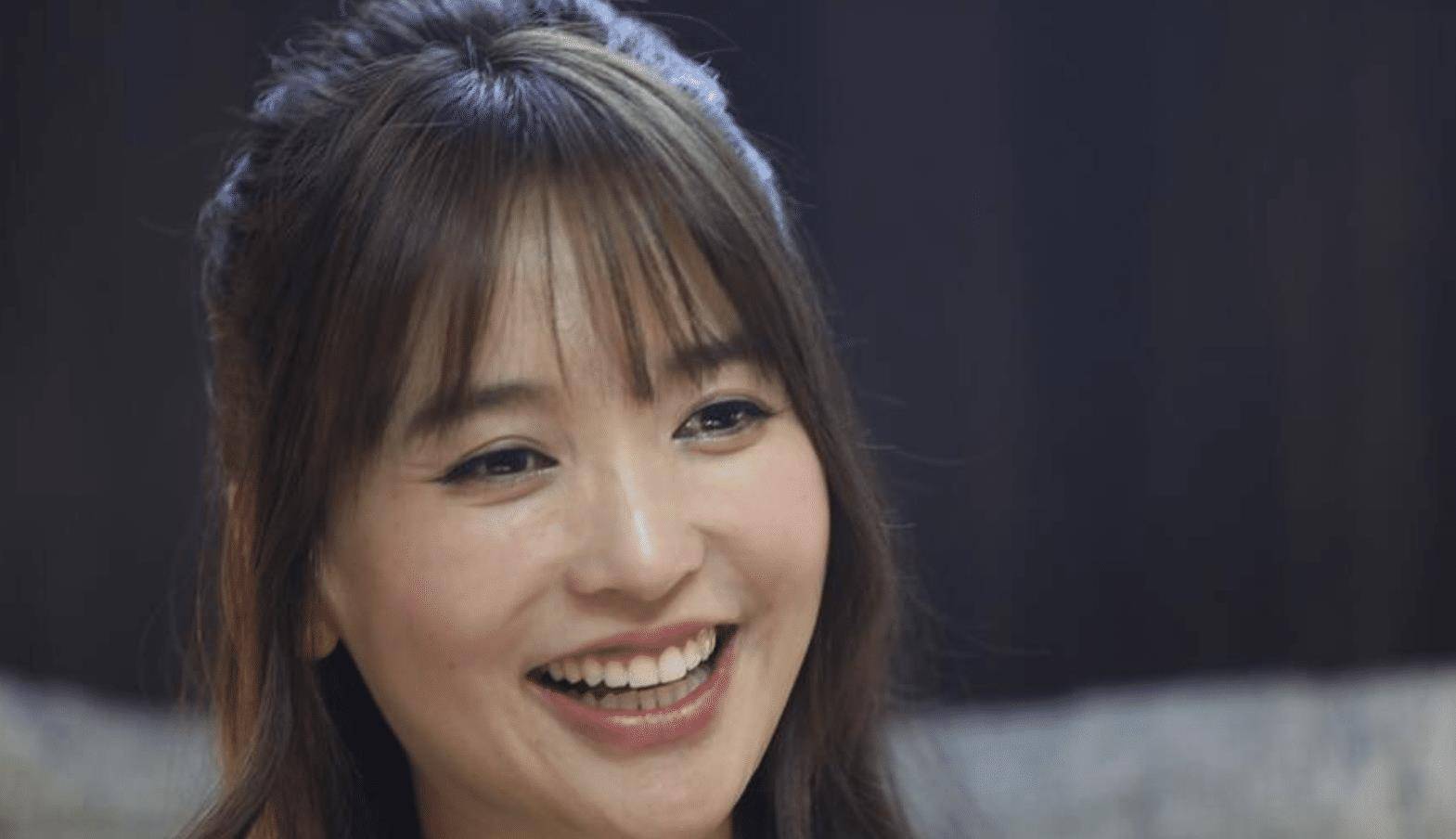金莎"少女感变姨感",郝蕾的犀利点评没有错,可惜金莎听不进去_角色