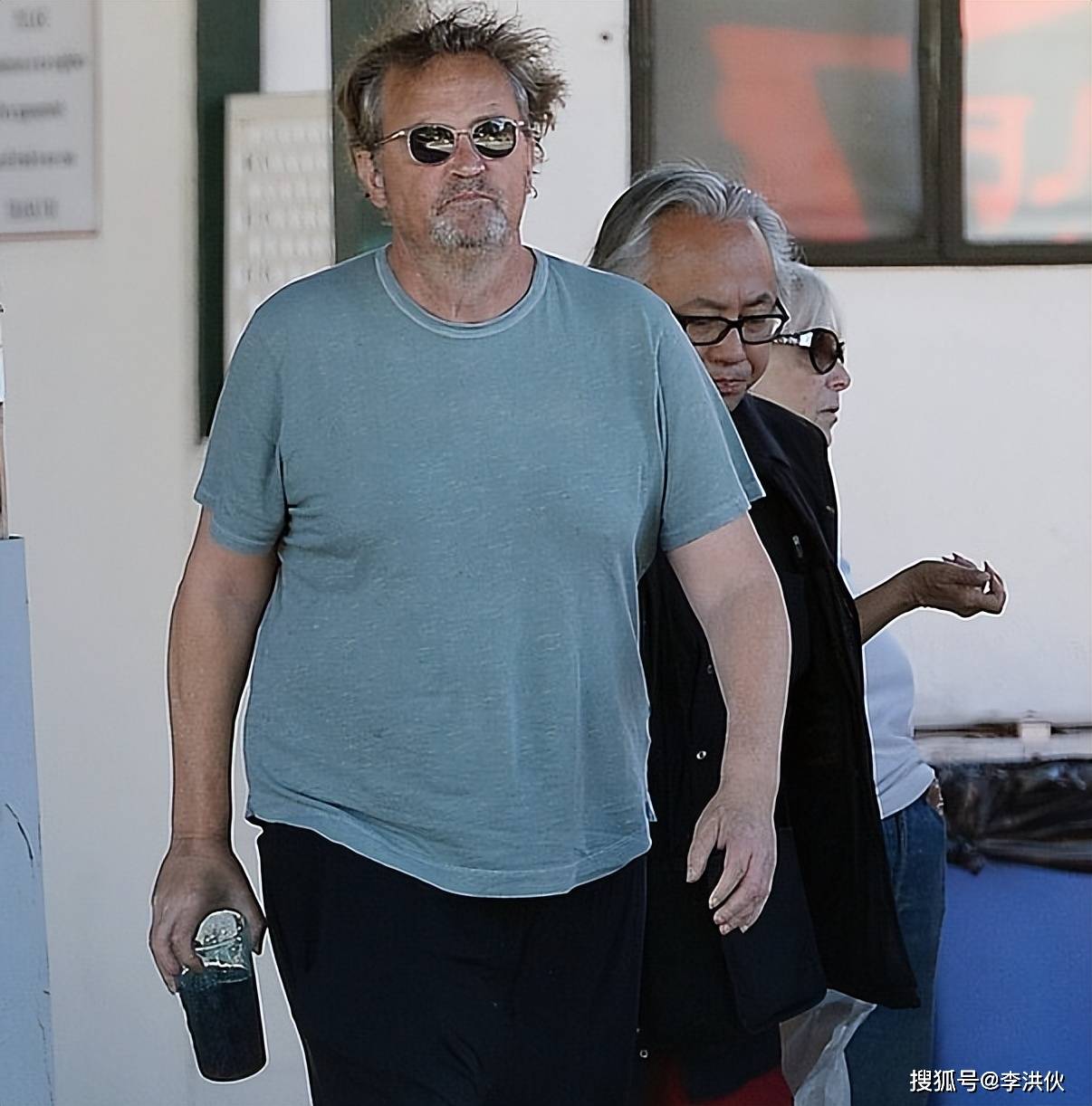 原创老友记主演马修派瑞去世后家人宣布将其85亿遗产全捐了