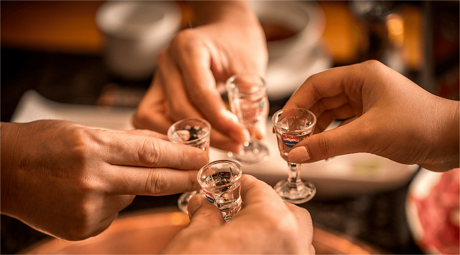 酒桌上敬酒礼仪大全,强烈建议你收藏,下次可能用得着_长辈_时候_饭局