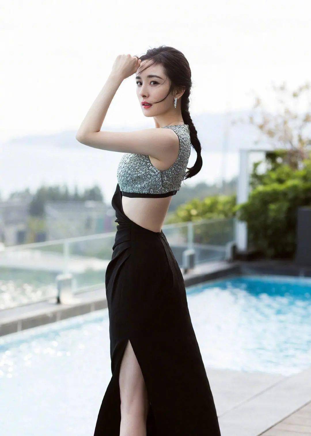 35岁杨幂晒瑜伽照,完美身材不似中年大妈!_米姐_身体_漫画