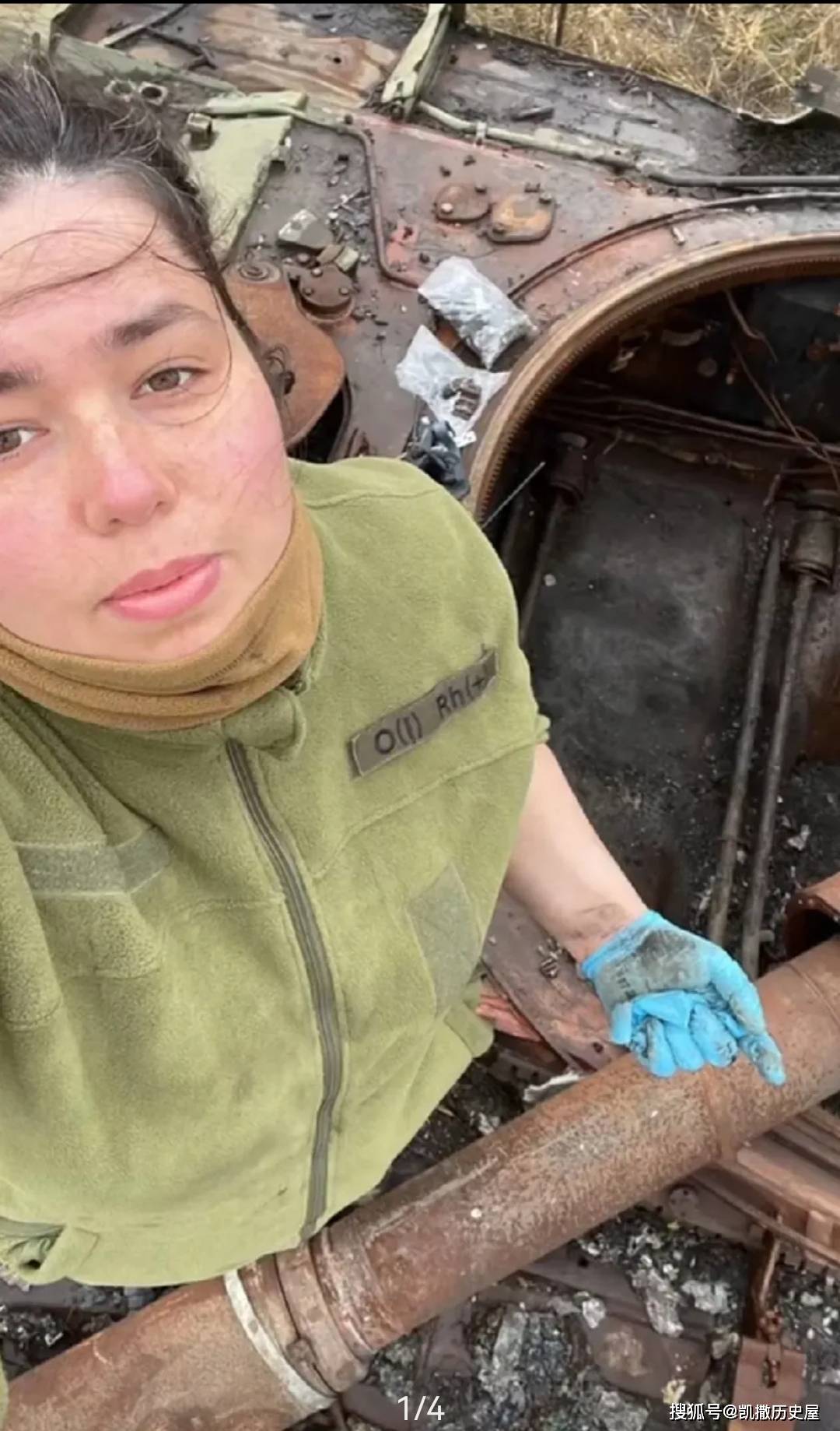 战争残酷:女法医为殉爆后的坦克车里的阵亡士兵收集遗骨!