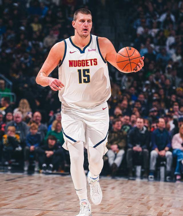 掘金主场胜火箭,穆雷复出率队2连胜_比赛_进攻_申京