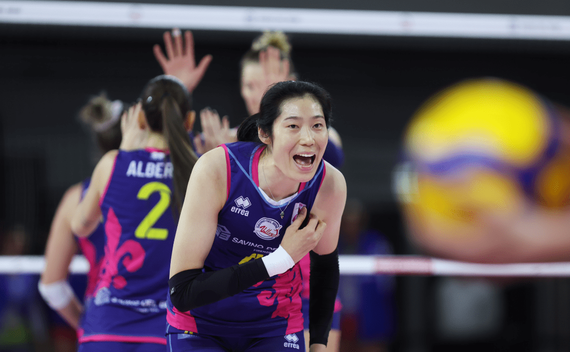 朱婷终于找到自己归宿,郎平教练终于放心了_坎迪奇_中国女排_支持