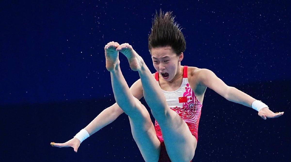 她和陈芋汐这对双生子该何去何从_跳水_比赛_动作