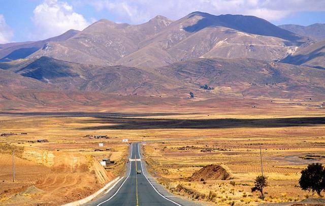 世界上路费最贵的马路,全程下来竟然需要18万,成自驾游客的天堂(图3) 世界上路费最贵的马路,全程下来竟然需要18万,成自驾游客的天堂(图3)