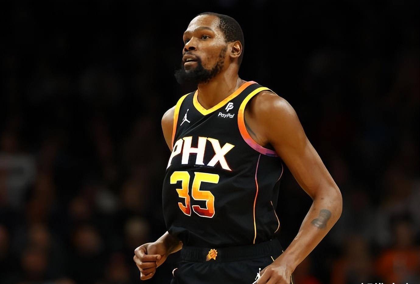 布克复出34 10 7,杜兰特称赞,有你真好_灰熊_沃格尔_贝恩