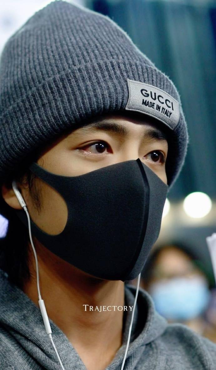 肖战不经意的时尚赢了lv大秀!不动则已,动则惊艳世界_活动_品牌_国际