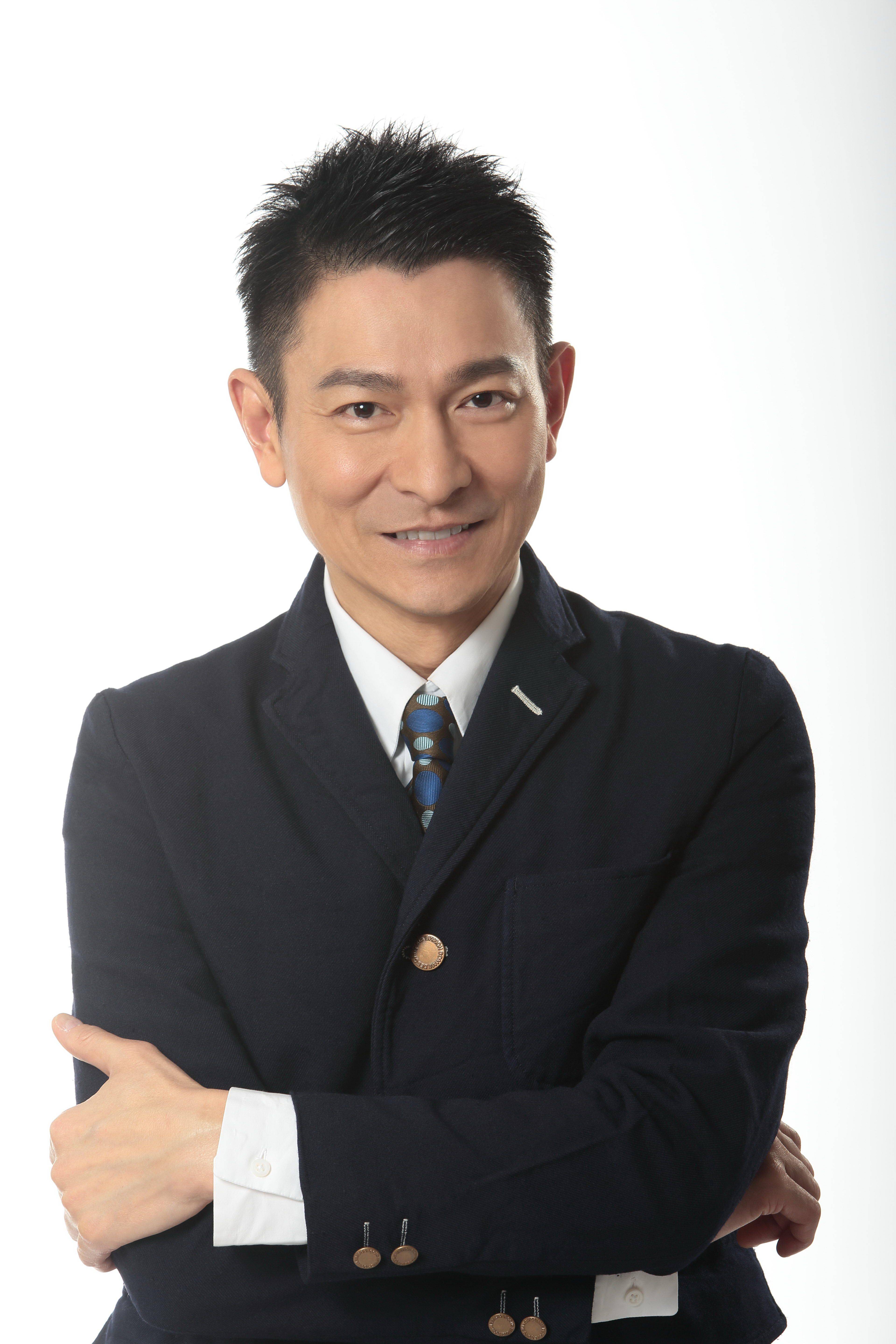 刘德华与杨坤:谁才是真正的天王?_成就_音乐_影响力