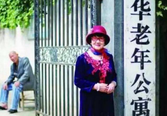 從千萬身價到女囚犯,女兒絕望自殺,72歲出獄再次創業