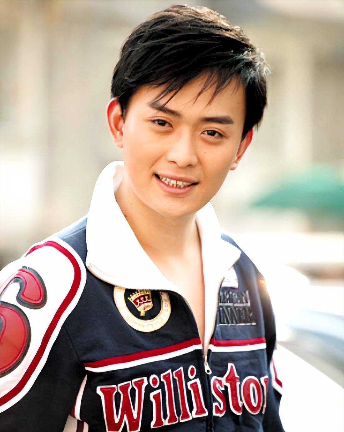 黄海冰:不接受前妻丁克,娶小12岁女演员,如今一子一女幸福美满_闫妍