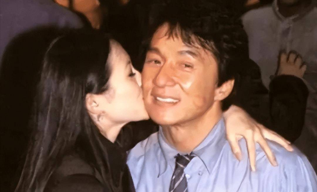 脱女星裤子…"陈浩民曾志伟"之流,酒后本性暴露无遗_章子怡_成龙_事情