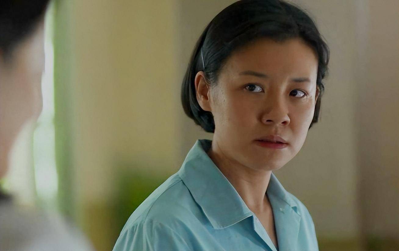 刘琳:与名导在一起3年被分手,转身下嫁给凤凰男,49岁被宠为公主_男人